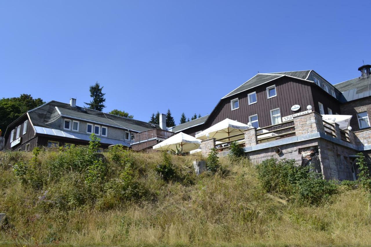 Berghotel Stutenhaus Schmiedefeld am Rennsteig Exterior foto
